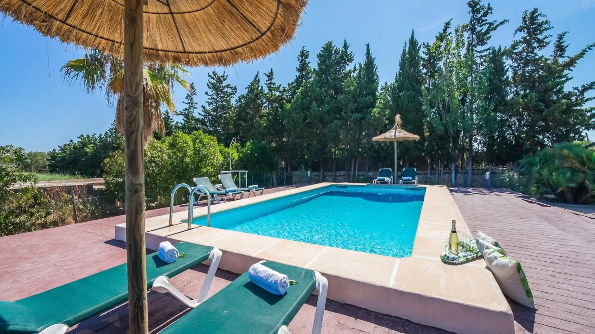 Finca In Pollensa With Pool Near The Bay Port de Pollença Feriehus